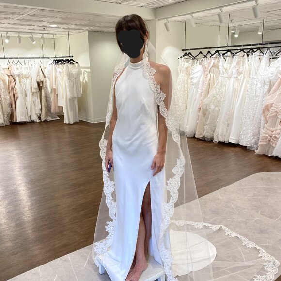 Handmade Toni Federici Veil - Valentino (NEVER WORN - Still in original package) - Picture 1 of 8